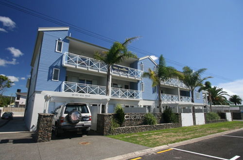 Photo 1 - Crowsnest Apartments