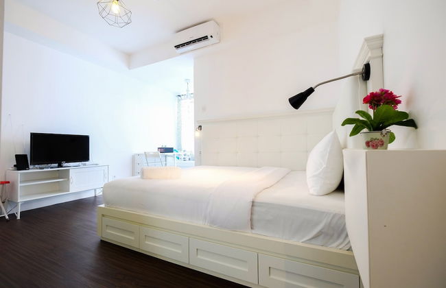 Minimalist Studio at Bassura City Apartment By Travelio - Foto 11