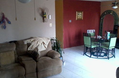 Photo 6 - New Kingston Guest Apartment III