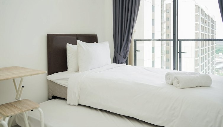 Photo 1 - Comfy and High Floor Studio at Sky House BSD Apartment