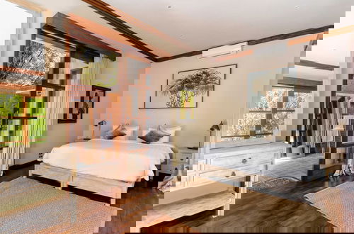 Foto 2 - Secluded Beachfront Villa Manis, 5br, Candidasa