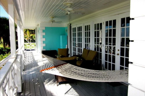 Foto 6 - The Blue Inn Villa, 3 Bedroom Vacation Home