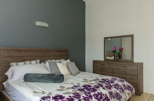 Photo 6 - The Beach House II Bedroom with