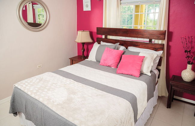 Skyview Manor Guest Apartments - Photo 9