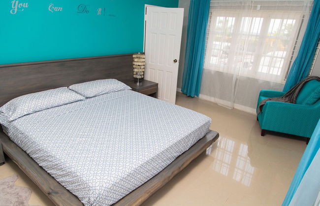 Skyview Manor Guest Apartments - Photo 11