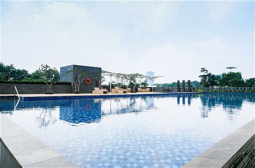 Foto 14 - Best Location 1BR Apartment at Ciputra International