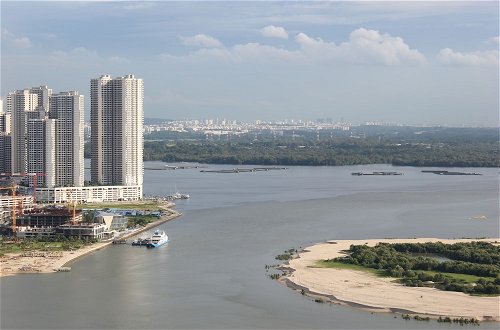 Photo 71 - City Living with Panoramic Sea Views at Danga Bay