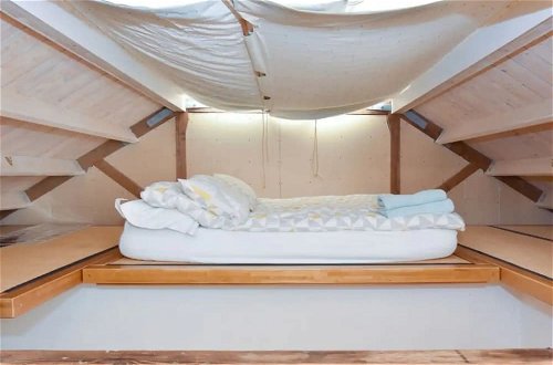 Foto 2 - Stunning 2 Bedroom Mezzanine Loft in Portobello