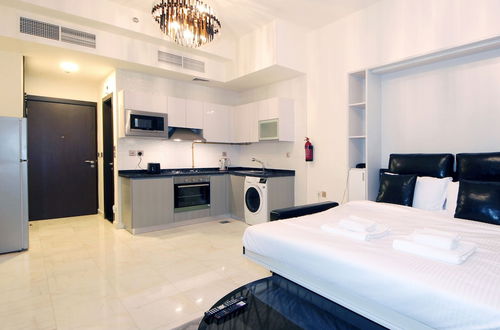 Photo 4 - Studio Apartment in Bayz Tower