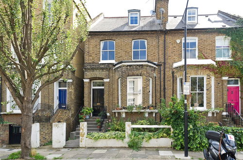 Photo 26 - Delightful Apartment in Brackenbury Village Near Hammersmith by UnderTheDoormat