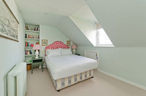 Photo 9 - Delightful Apartment in Brackenbury Village Near Hammersmith by UnderTheDoormat