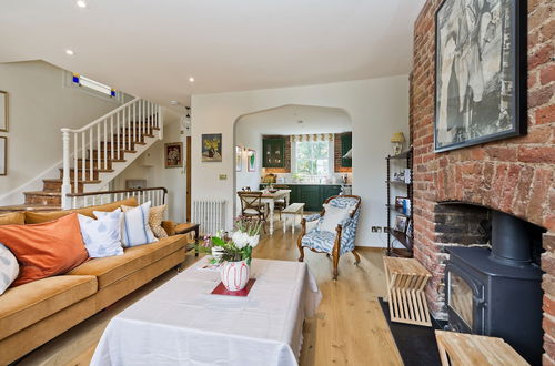 Photo 14 - Delightful Apartment in Brackenbury Village Near Hammersmith by UnderTheDoormat