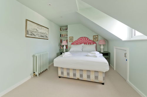 Photo 5 - Delightful Apartment in Brackenbury Village Near Hammersmith by UnderTheDoormat