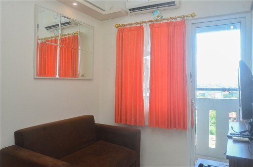 Photo 7 - Comfy And Best Deal 2Br At Green Pramuka City Apartment