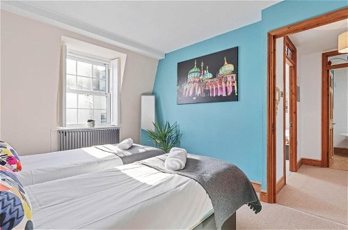 Foto 9 - Pebble Mews House - Sleeps 6 to 8 Guests