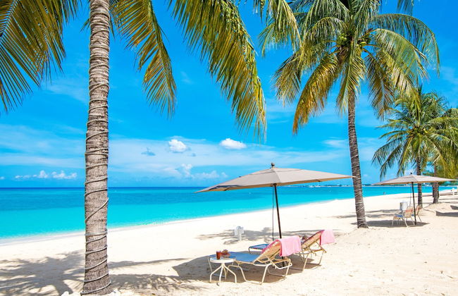 The Colonial Club, Oceanfront Condos - Foto 1