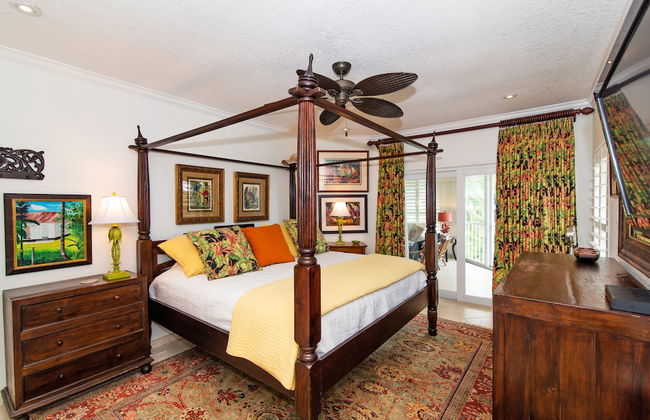 The Colonial Club, Oceanfront Condos - Foto 36