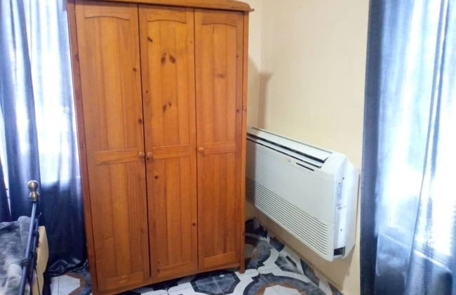 Remarkable 4-bed With air Conditioning in Brikama - Foto 8