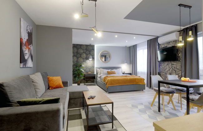 VIP apartment Studio Lesi Ukrainky Blvd - Photo 1