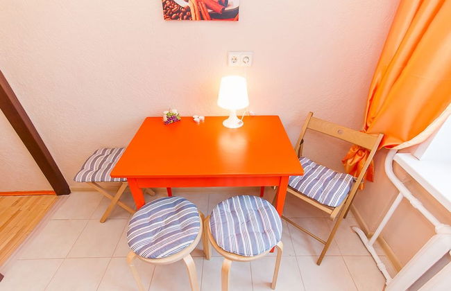 Apartment on Monetchikovskii - Photo 5