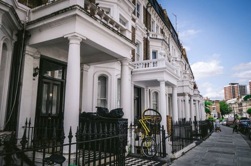 Photo 34 - Charming 1 Bedroom Flat in Brook Green