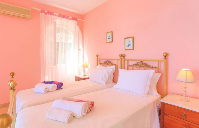 House On The Rocks in Nisaki - Photo 23