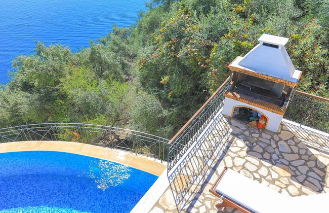 House On The Rocks in Nisaki - Photo 46