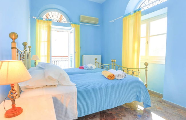 House On The Rocks in Nisaki - Photo 6