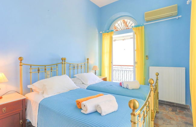 House On The Rocks in Nisaki - Photo 5