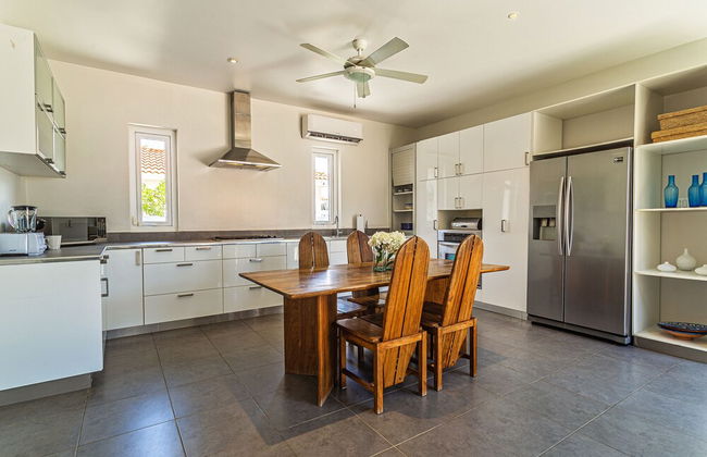 Stunning Modern Home, Near Beaches Full AC - Foto 11