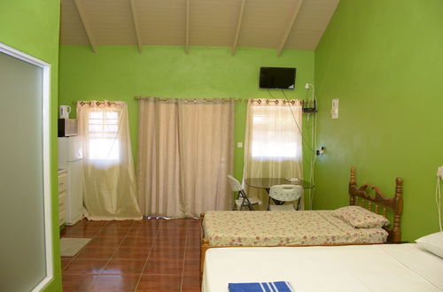 Foto 5 - Hillview Apartments and Vehicle Rental