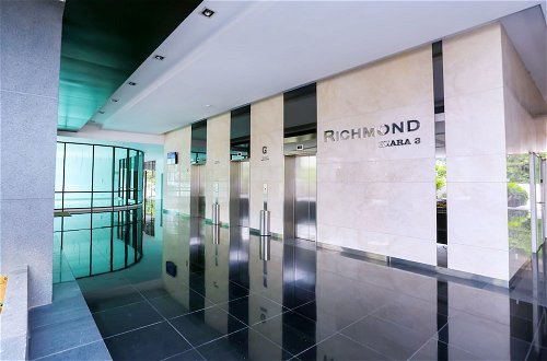 Photo 2 - Richmond & Aston Kiara Suites KL