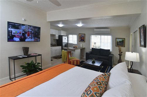 Photo 10 - Centrally Located Guest Apartments III
