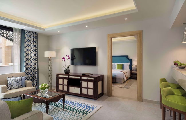 Al Najada Doha Hotel Apartments by Oaks - Photo 8