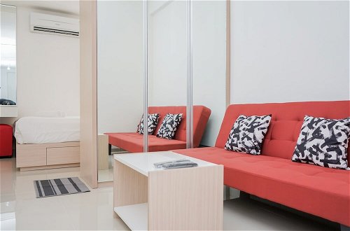 Foto 11 - Brand New Minimalist Studio Apartment Aeropolis Residence