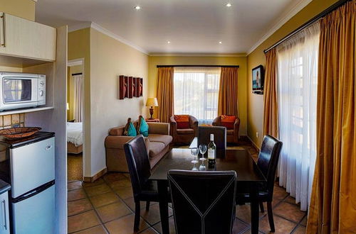 Foto 10 - Room in B&B - Luxury Room, Double Bed and Sleeper Couch max 4 Guests, Near Port Elizabeth