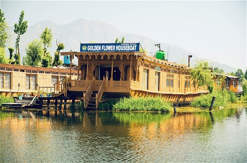 Photo 15 - Golden Flower Heritage Houseboat