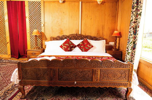 Photo 10 - Golden Flower Heritage Houseboat