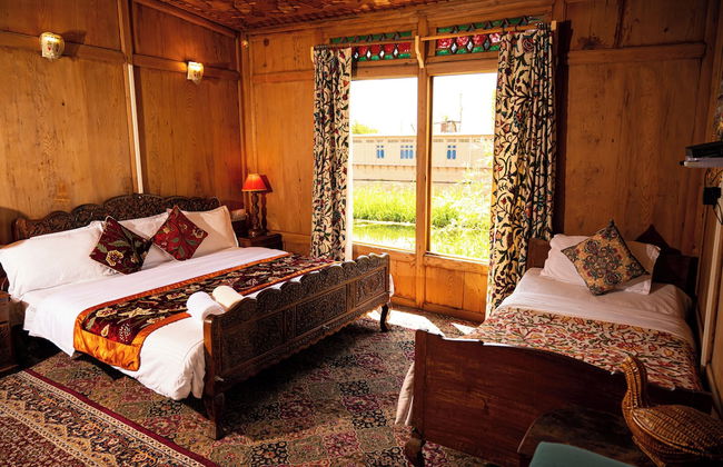 Golden Flower Heritage Houseboat - Foto 11