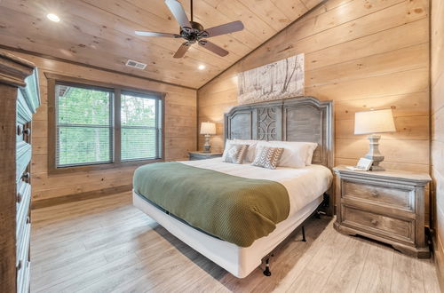 Photo 8 - Wanderer by Avantstay Sleeps 34, A+ Custom Smokies Cabin