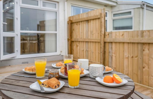 3-bed 5-6 Berth Modernised Bungalow! - Foto 10