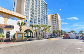 Photo 1 - SeaMist Driftwood Vacation Studio with Balcony