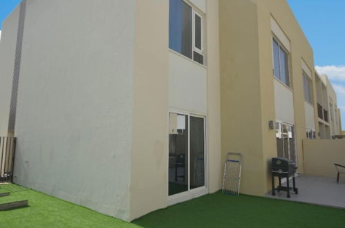 Photo 24 - Elegant 3 BR Dubai South