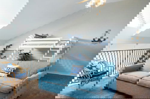 Photo 25 - Ad651-sunny and Chairs
