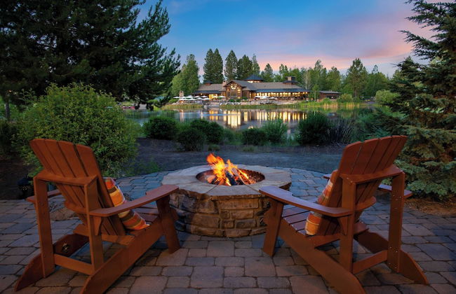 Klamath by Avantstay Gorgeous Mountain Home w/ Fire Pit, Spa & Lake Views - Foto 4