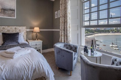 Photo 22 - Gwynne House - 6 Bedroom Luxurious Holiday Home - Tenby Harbour