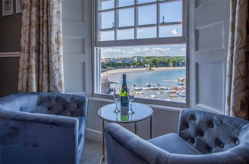 Photo 10 - Gwynne House - 6 Bedroom Luxurious Holiday Home - Tenby Harbour
