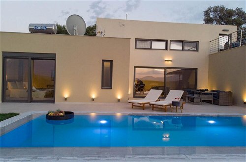 Photo 1 - Villa Olea in Sivas With Pool