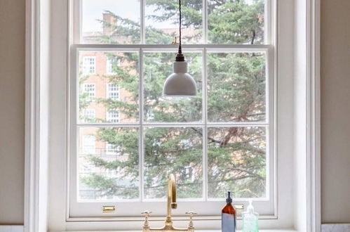 Photo 12 - Spacious & Elegant 2BD Victorian Flat - Islington