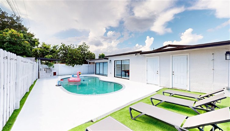 Photo 1 - Casa Lucia 6BR Luxury Home with Pool Near Hard Rock Casino
